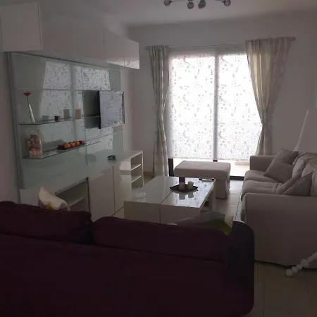 Horizon Luxury 4 Апартаменты Ларнака