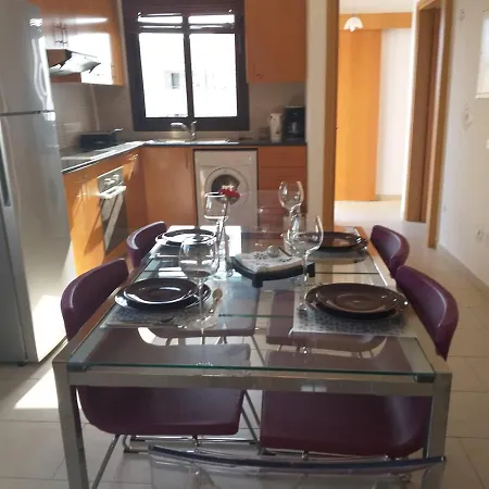 Horizon Luxury 4 * Ларнака